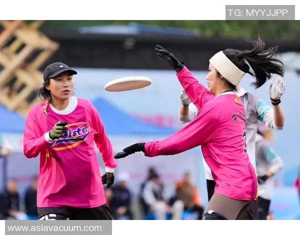 成都飞盘队与北京飞盘队的精彩对决赛后分析与战术探讨